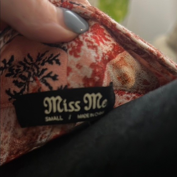 Miss Me Bohemian Style Pink and White Kimono - Picture 8 of 9